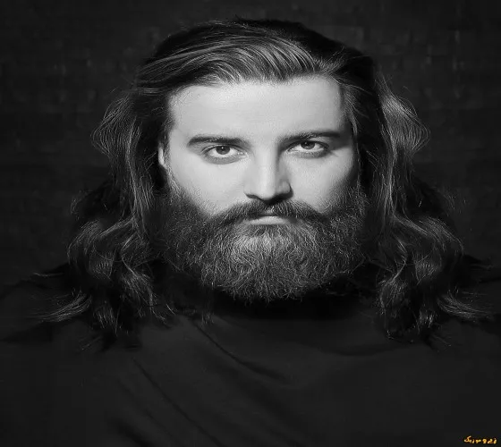 دانلود آهنگ تو فرق داری با هر کی دورمه ریمیکس و اصلی هوروش بند